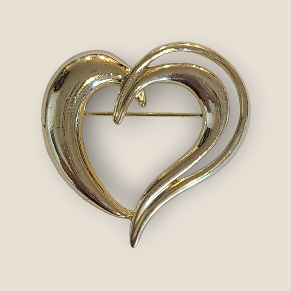 Vintage AJC Gold Tone Double Heart Brooch Pin 80s 90s Estate - Picture 7 of 8